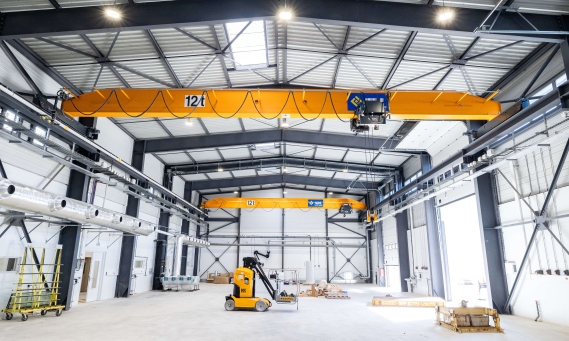 Installation de 12 équipements de levage et manutention dans la nouvelle usine EDF à Aix-en-Provence
