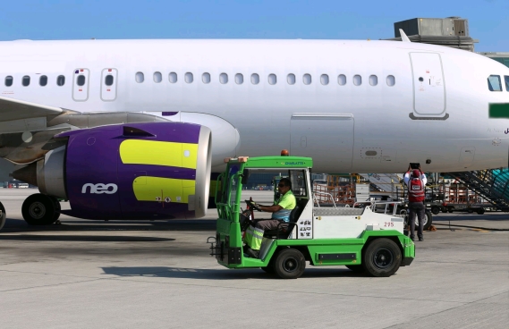 CHARLATTE - T135 EVO - Tracteur électrique bagages - aéroport international Doha.jpg